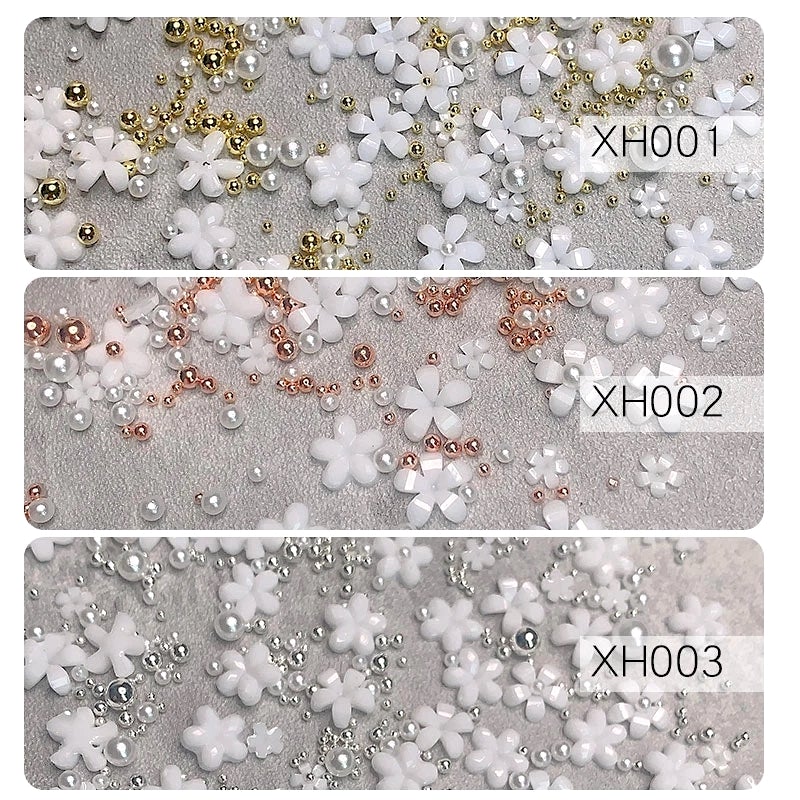 Acrylic Flowers and Beads - Image 3