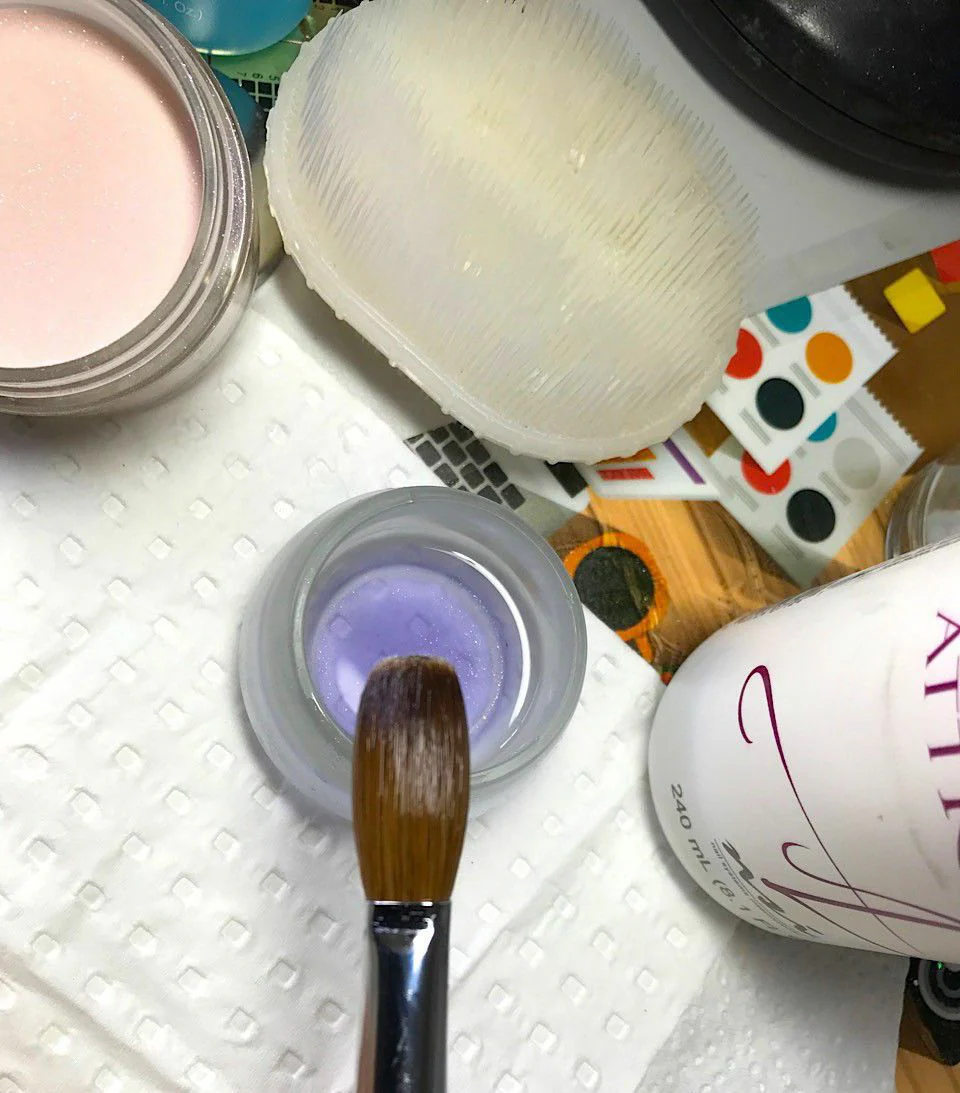 Acrylic Kolinsky Nail Brush #18 Crimped - Image 3