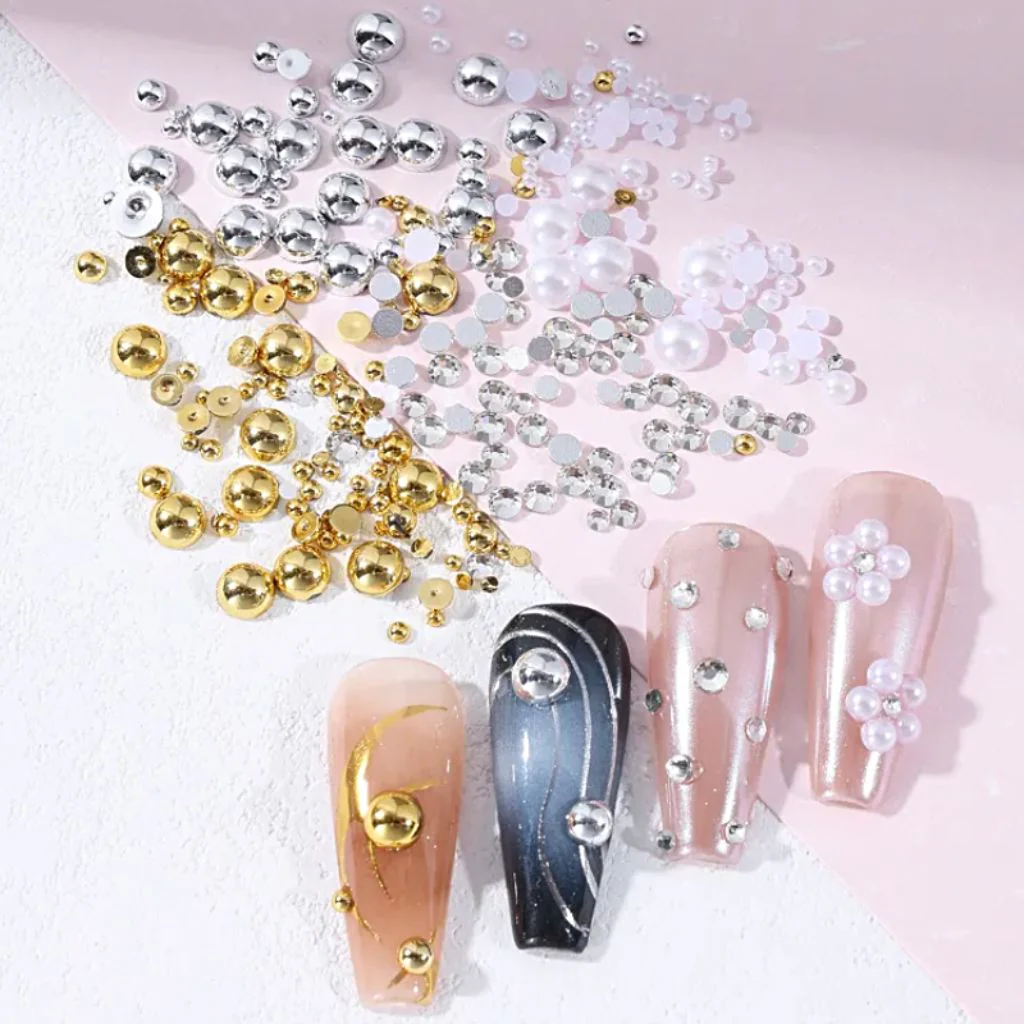Beads, Pearls and Rhinestones - Image 4