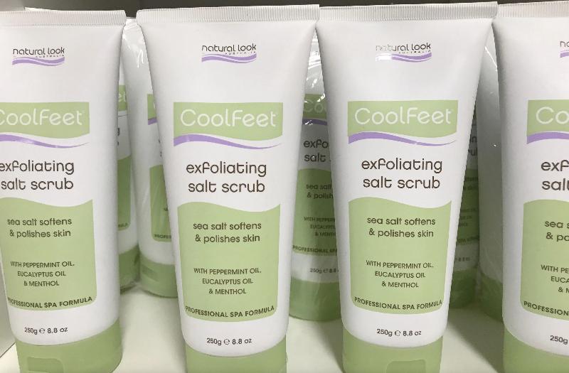 Exfoliating Salt Scrub 250g ~ Cool Feet ~ Natural Look - Image 3