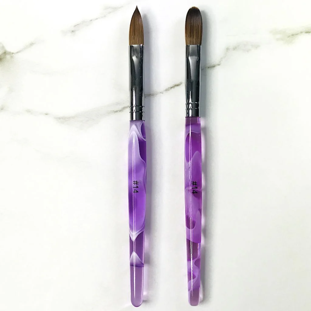 Crimped Kolinsky Acrylic Brush - Image 11