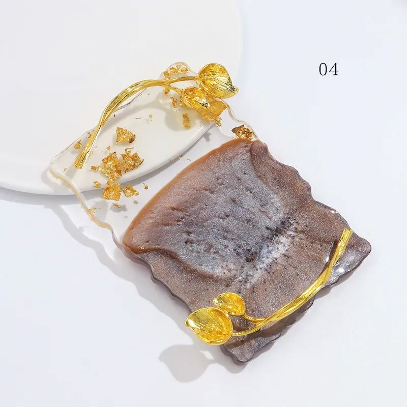 Golden Leaves Nail Art Palette Display - Image 6