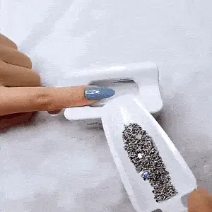 Nail Art Powder Pouring Tray with Funnel - Image 3
