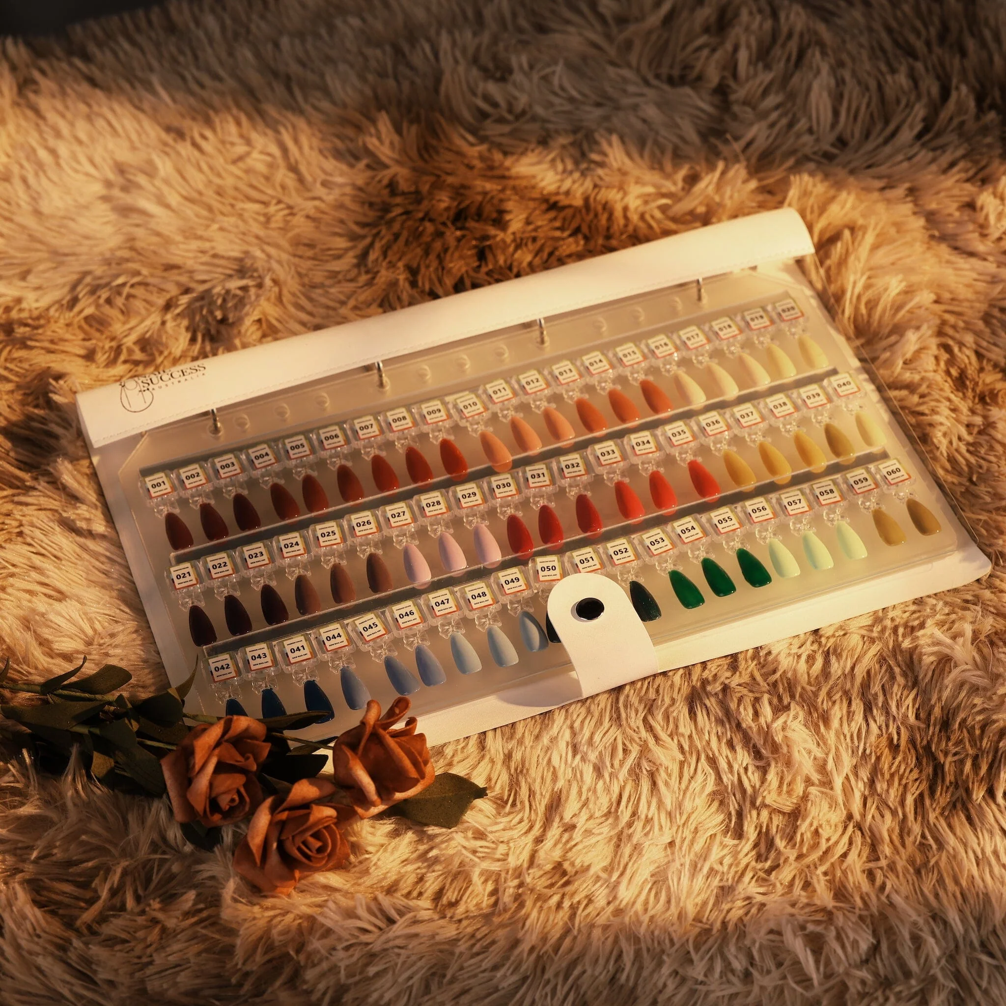 Pro Magnetic Swatch Colour Display Book - Image 3